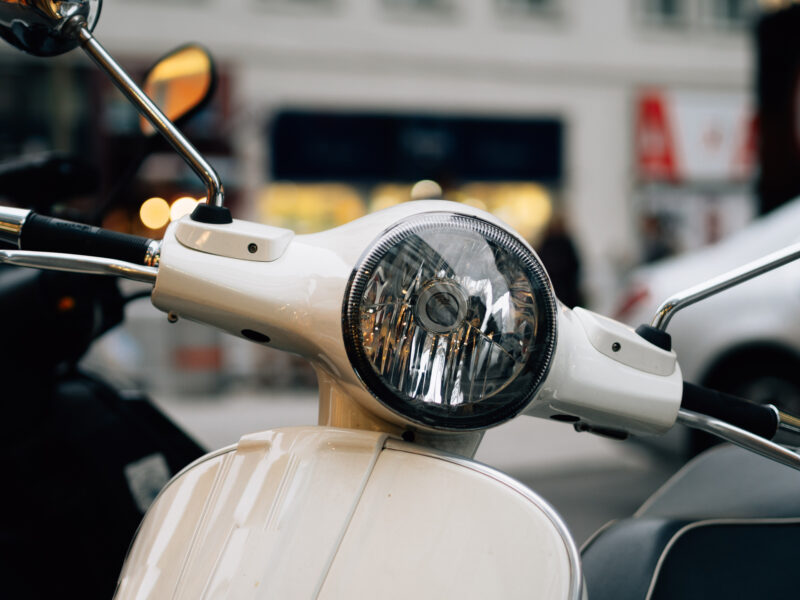 ไฟหน้า_vespa