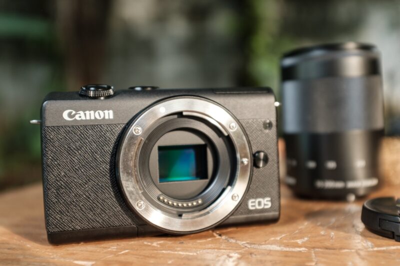 Canon_EOS_M50
