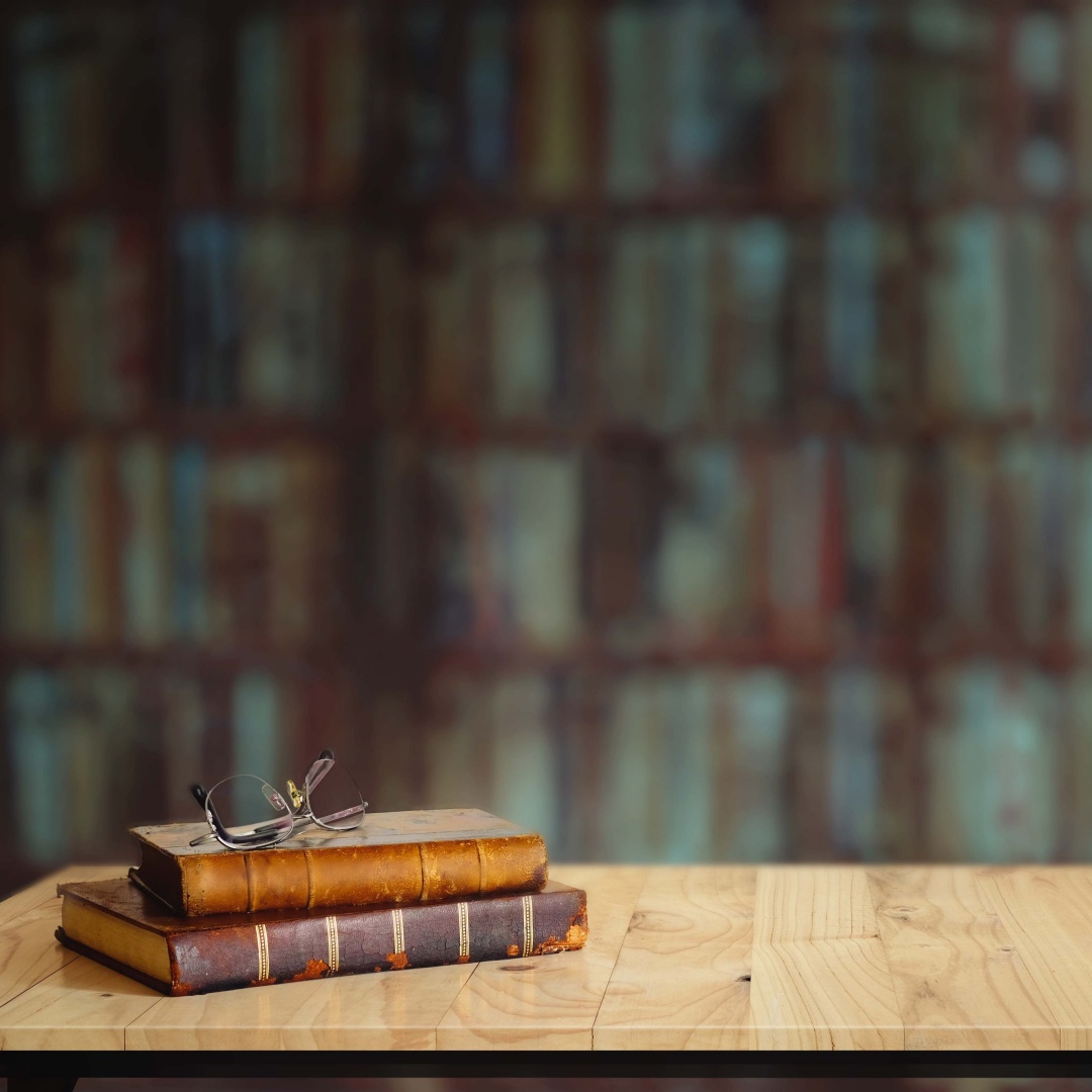 Shutterstock 712481395 (1) หนังสือภาพยนตร์