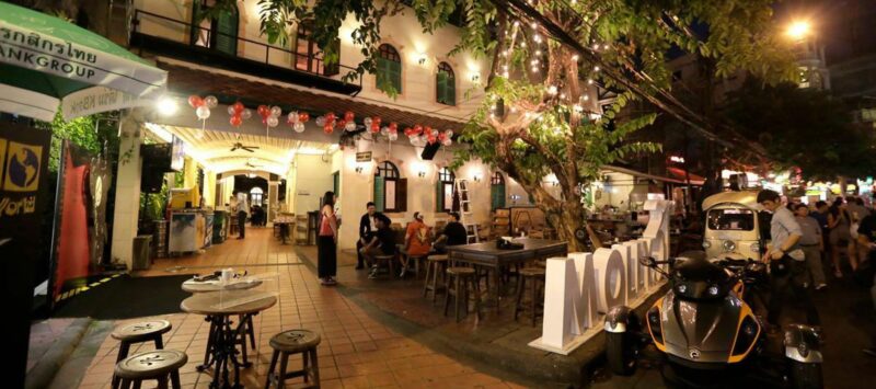 molly bar