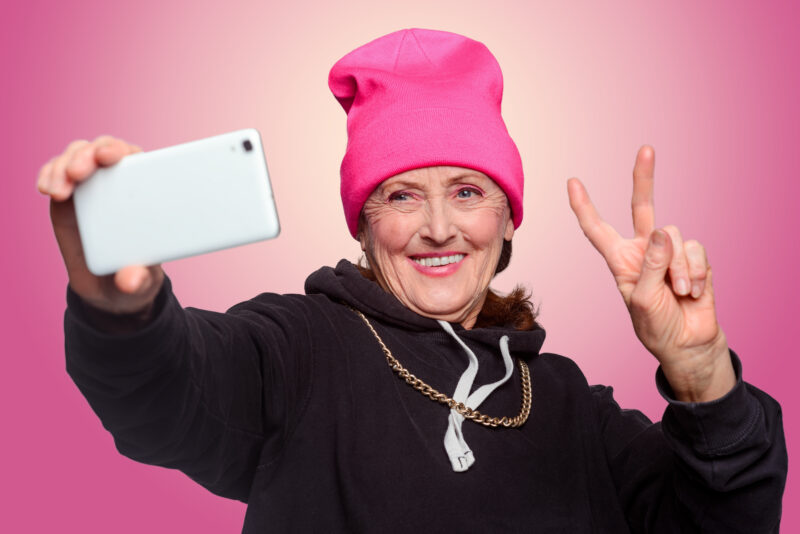 Mobiles-phone-for-parent-Selfies