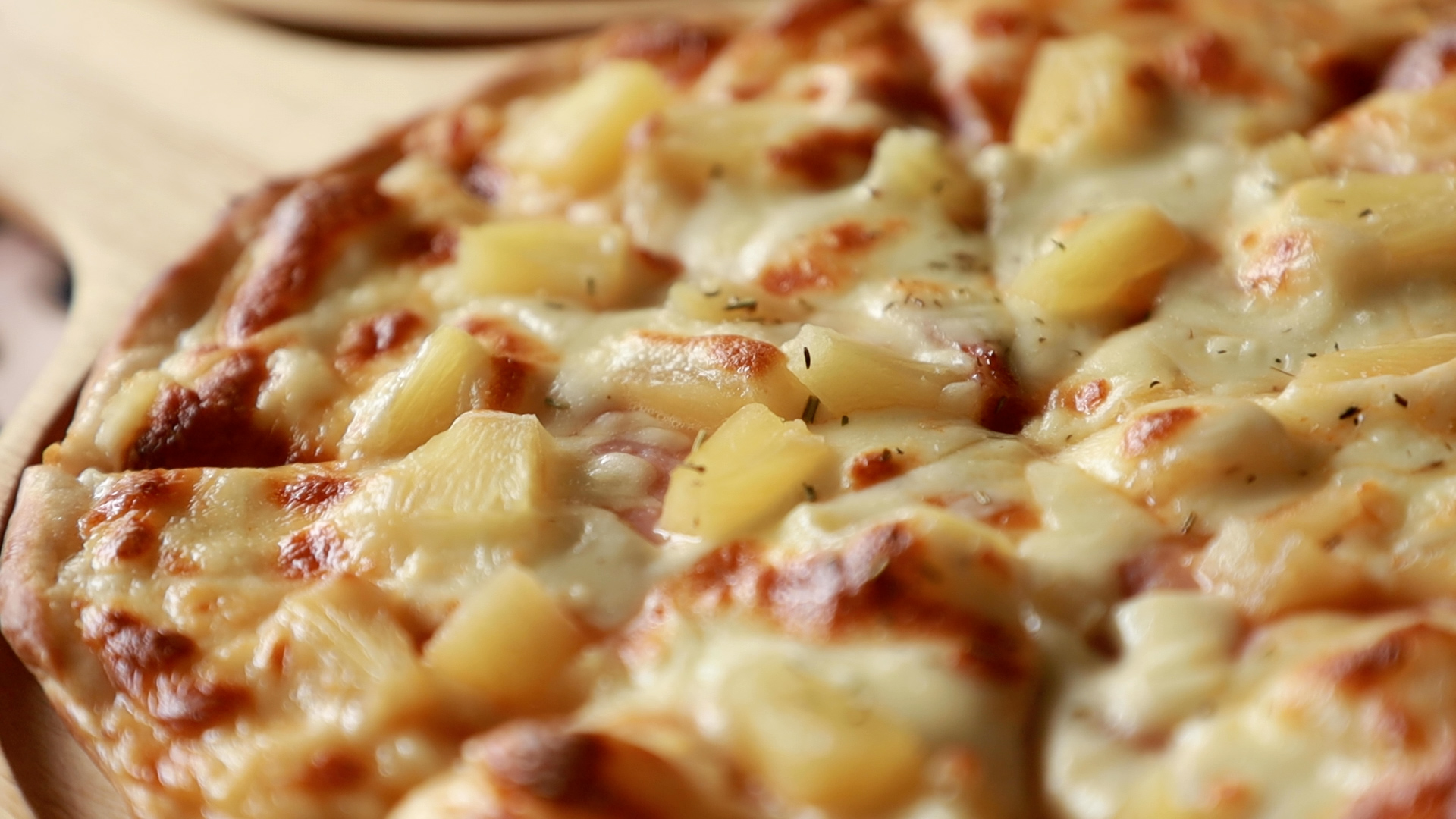 Pizza Hawaiian